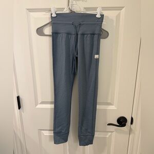 Vuori stripe daily legging smoke blue stripe size XS